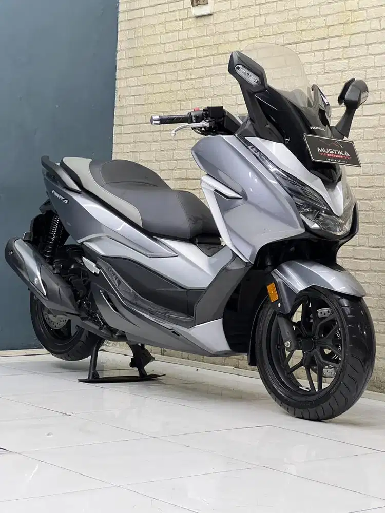 Honda Forza 250 ABS TCS 2022 Asli CBU - Zaky Mustika