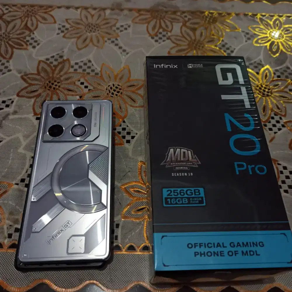 Infinix GT 20 pro 8/256 silver