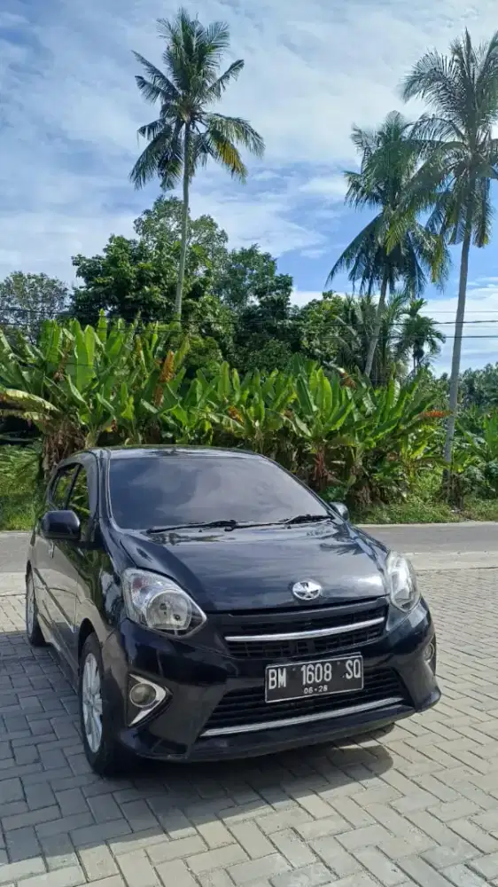 AGYA S 1.0 2016