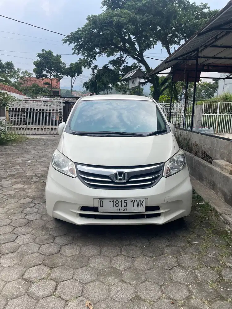 HONDA FREED 2012  type GB3 1.5 E AT CKD