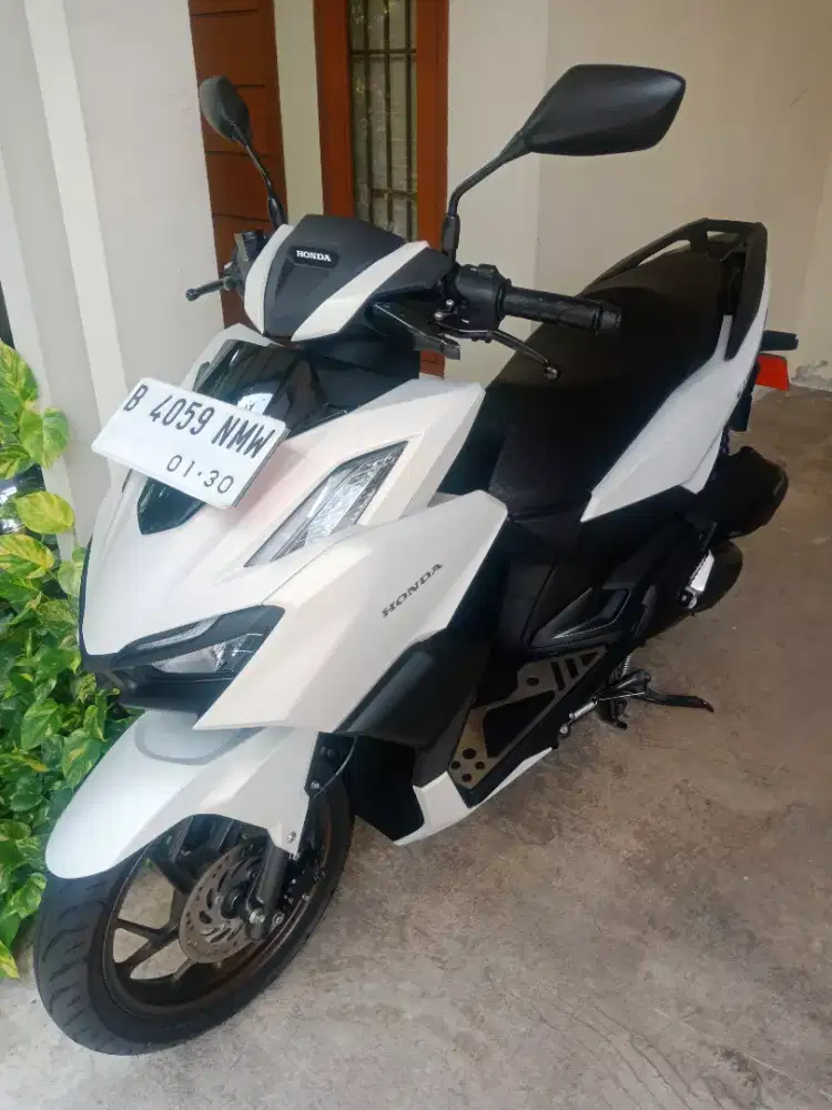 LOW KM! NEW VARIO 160 B TANGSEL CBS ISS PAJAK PANJANG FULL ORI JAMINAN