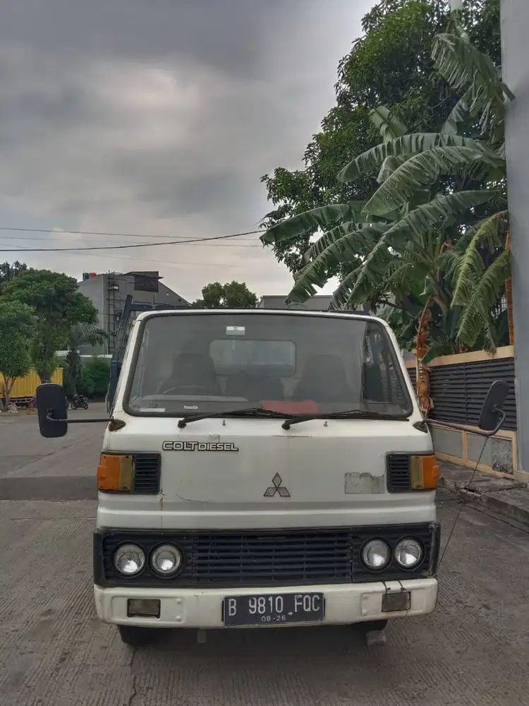 Colt diesel PS 100 tahun 97