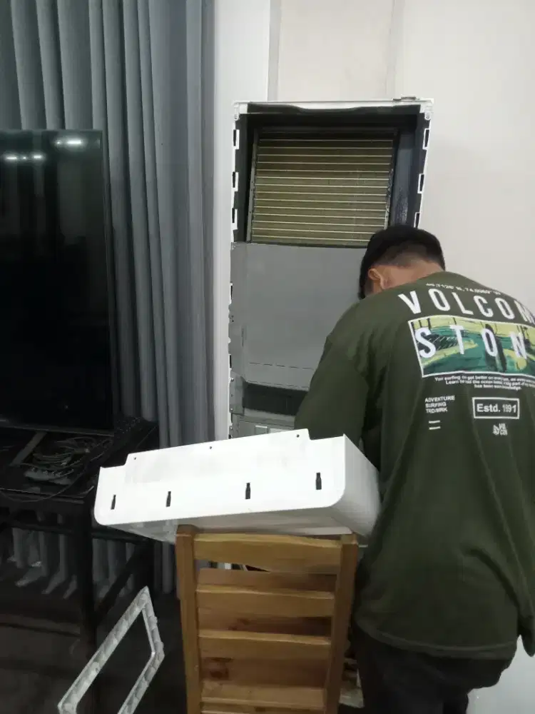 SERVICE AC TIDAK DINGIN