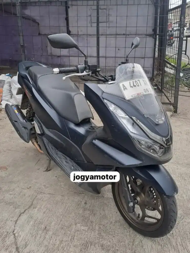Honda PCX 160 abs tahun 2024 cash & credit