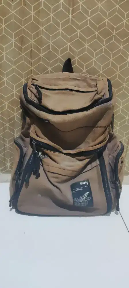 Tas Ransel Bloods