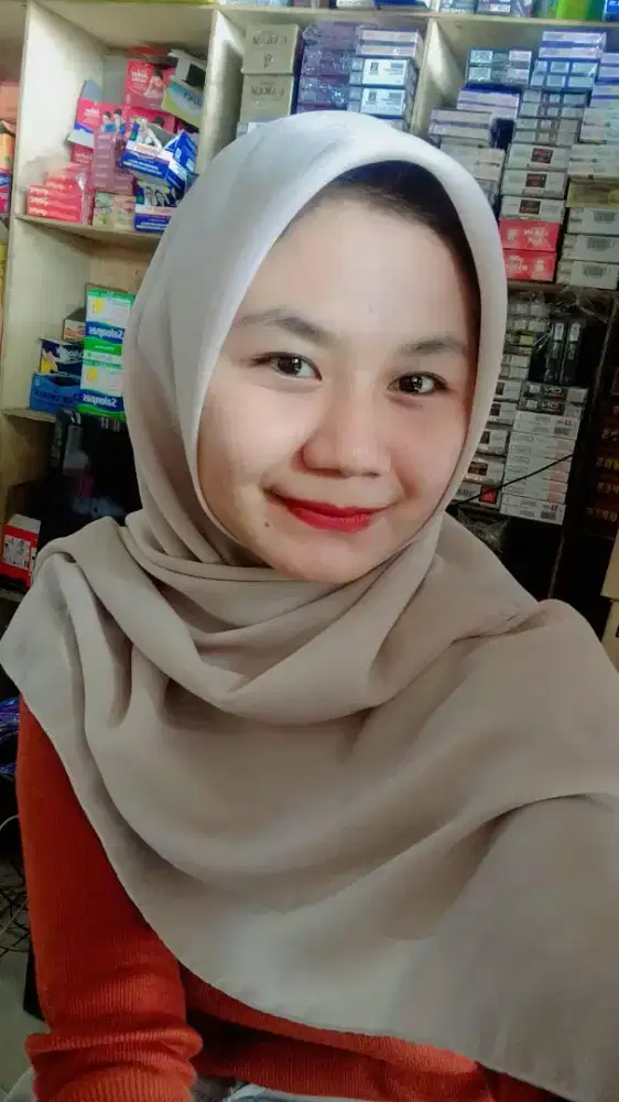 Mencari lowongan pekerjaan Spg. Jaga toko , ART