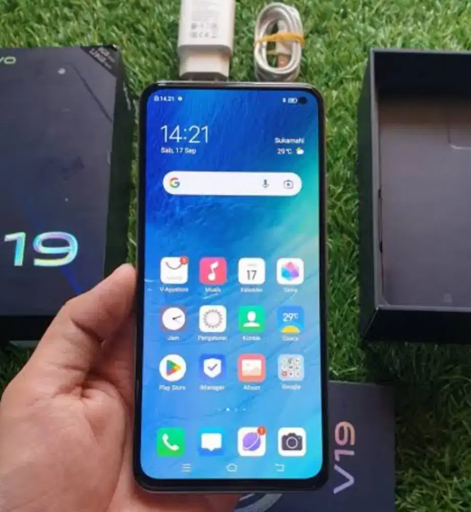 Murah hp Vivo V19 8/128  lkp, bs TT