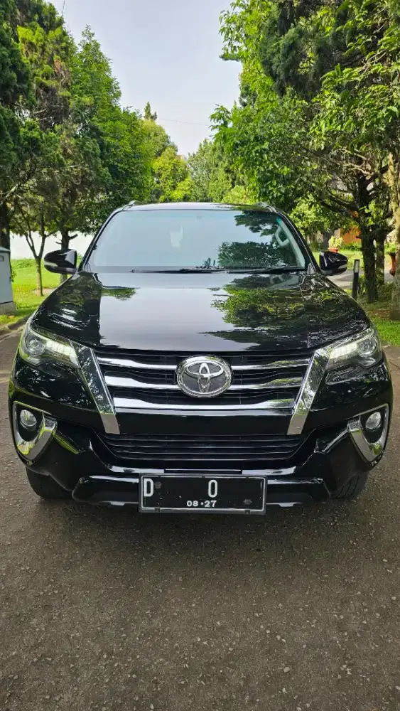 TOYOTA FORTUNER 2.4 VRZ 4x4 AT 2017 DIESEL