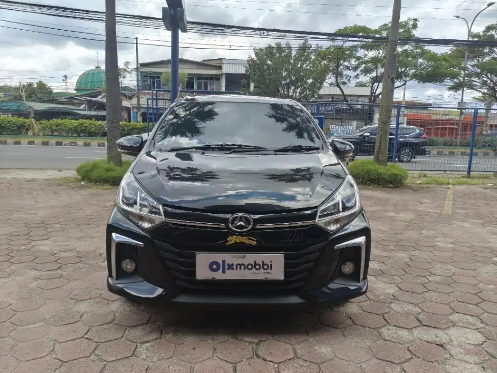 DP MURAH Daihatsu Ayla 1.2 R Bensin-MT 2022 Hitam C5VRA