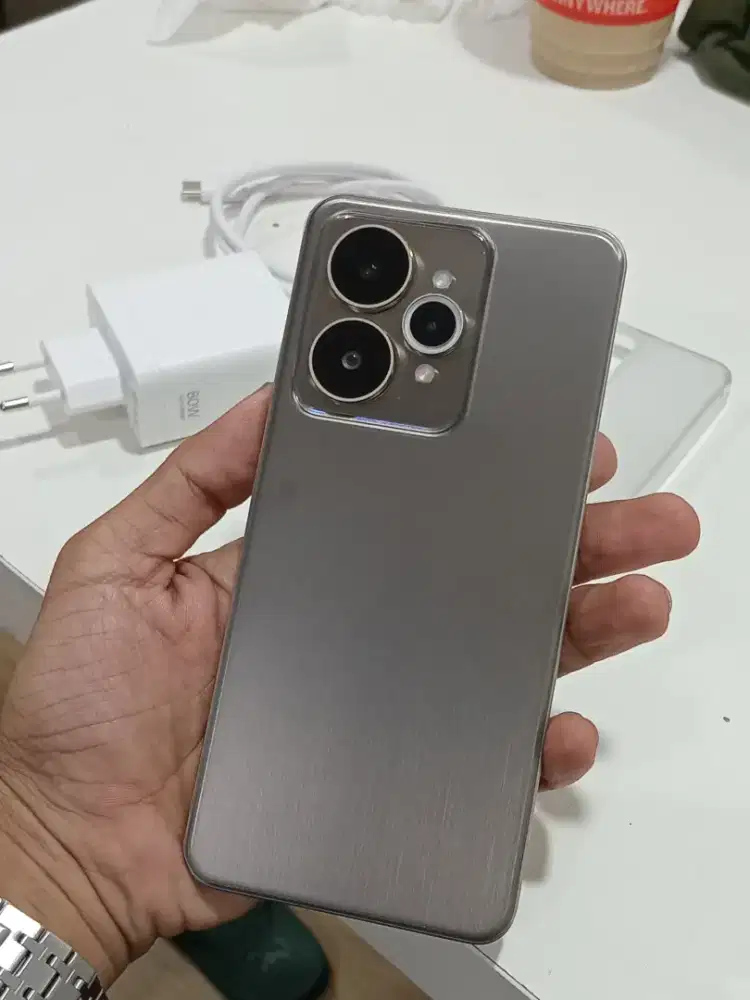 Realme 15 5G 12/256 GB SUIT TITANIUM LENGKAP GARANSI