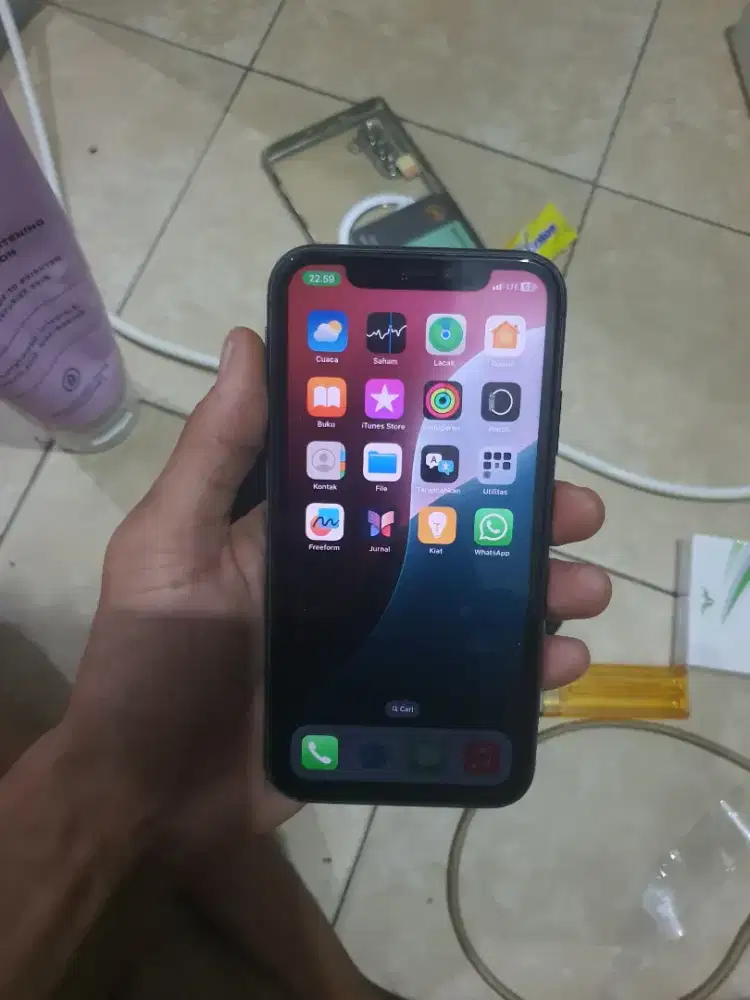 Iphone 11 64GB alloprator