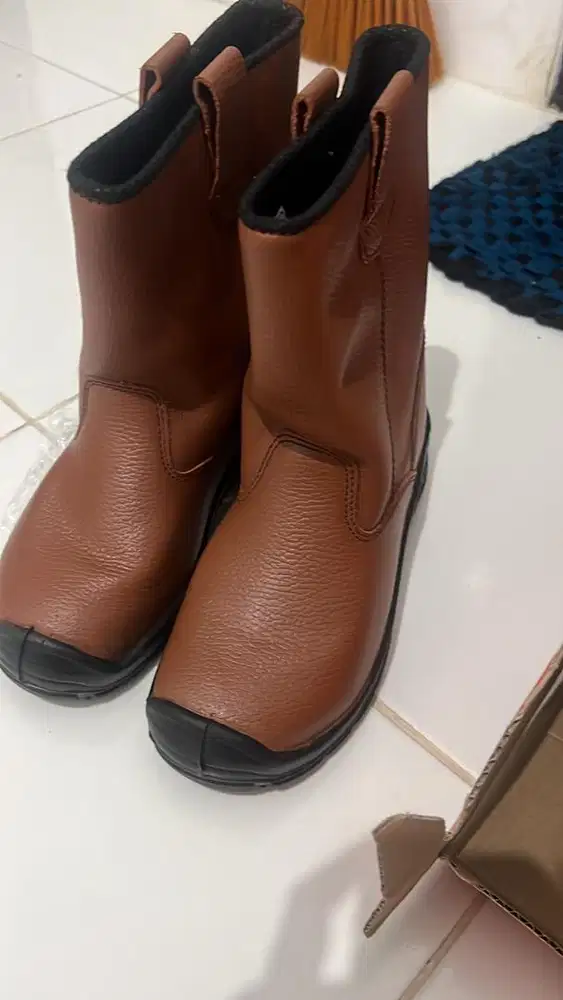 Sepatu Safety New