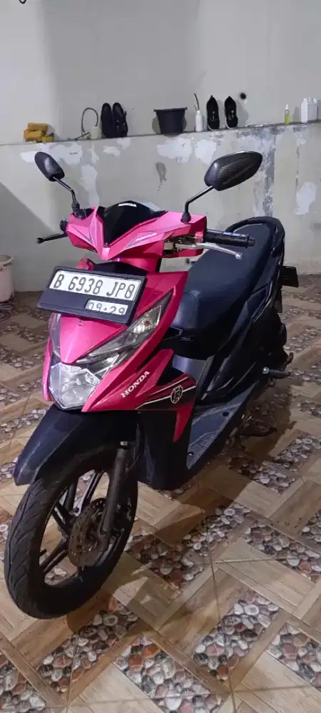 Honda beat sporty magenta 2019