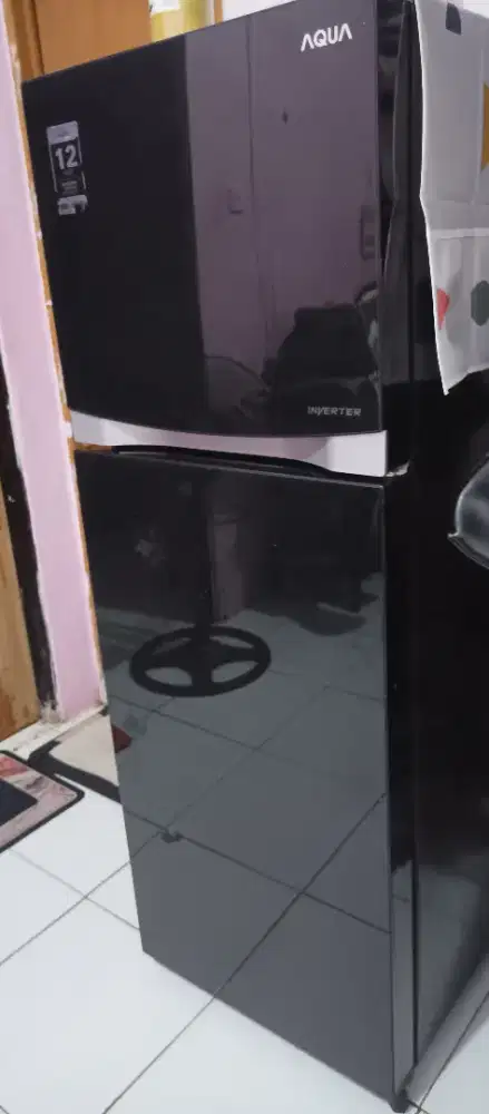 Kulkas Aqua Inverter