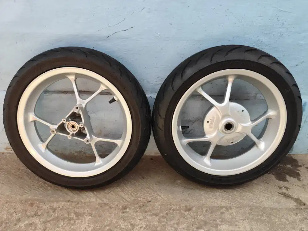 Velg standar + ban baru buat yamaha aerox new
