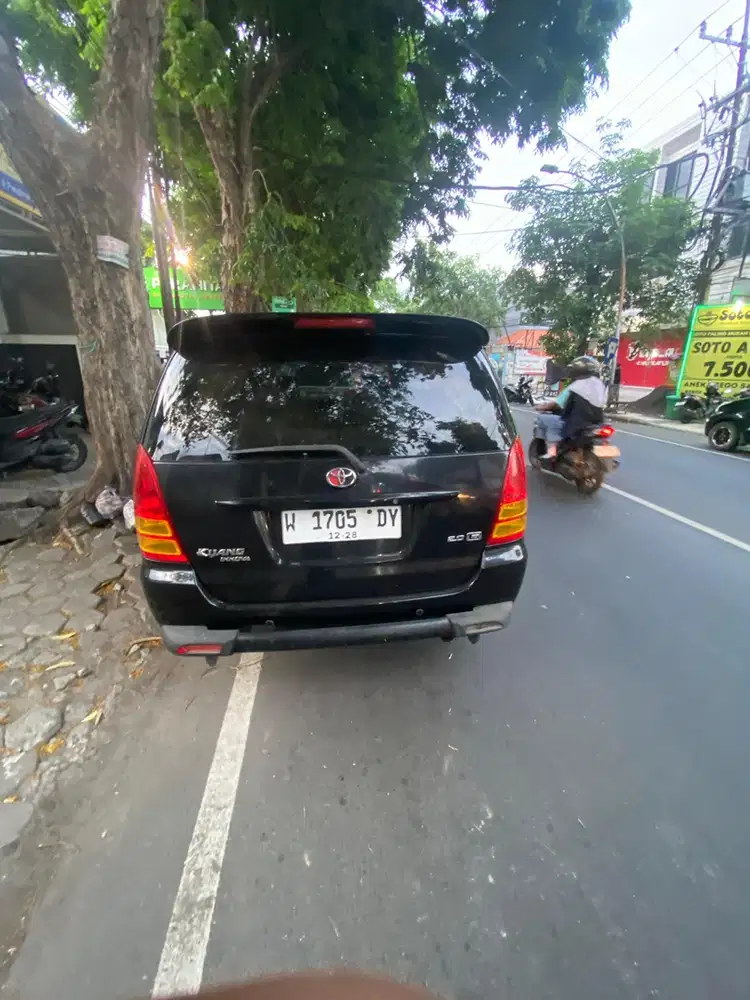 Toyota Kijang Innova 2007 Bensin