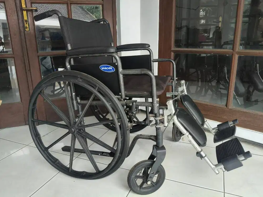 Kursi Roda Invacare