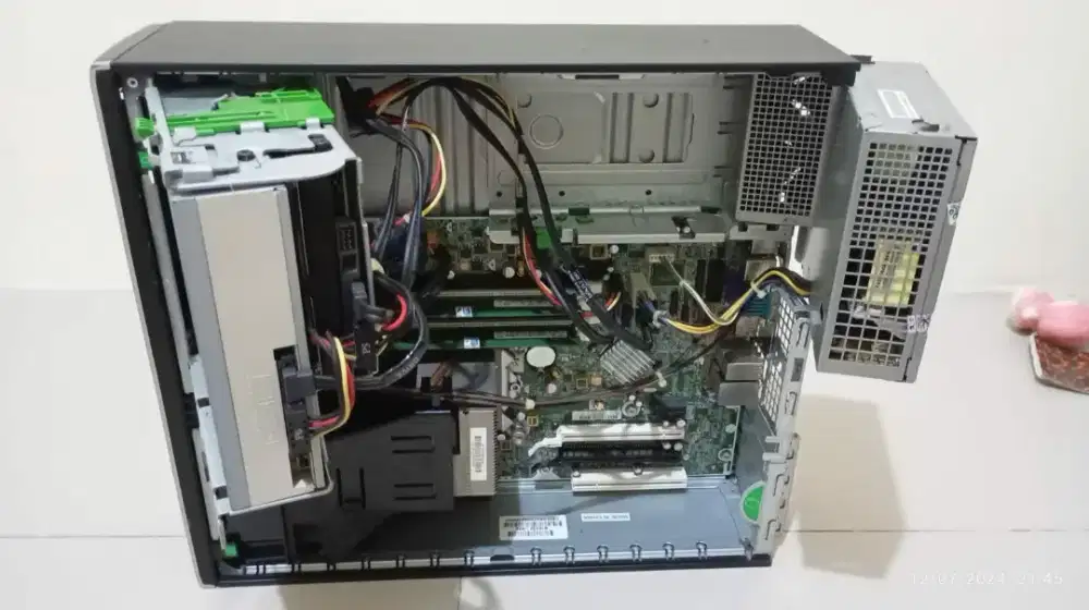 Servis komputer PC/ Laptop Panggilan