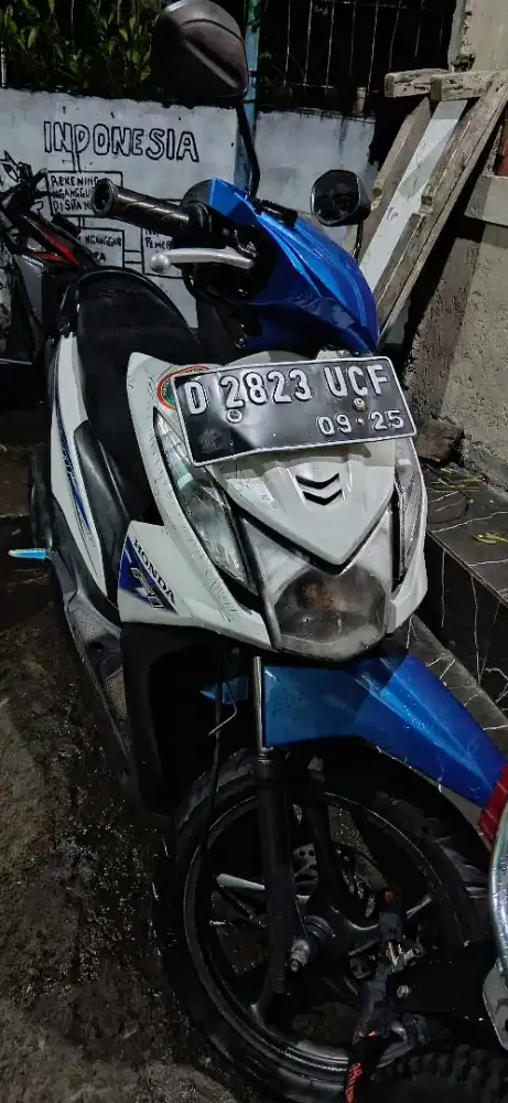 Beat FI 2015 Putih Biru