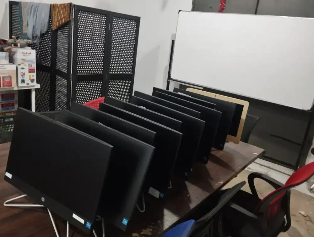 Pc desktop HP aio 22 inch core i3-1115g4 8gb hdd 1 tb