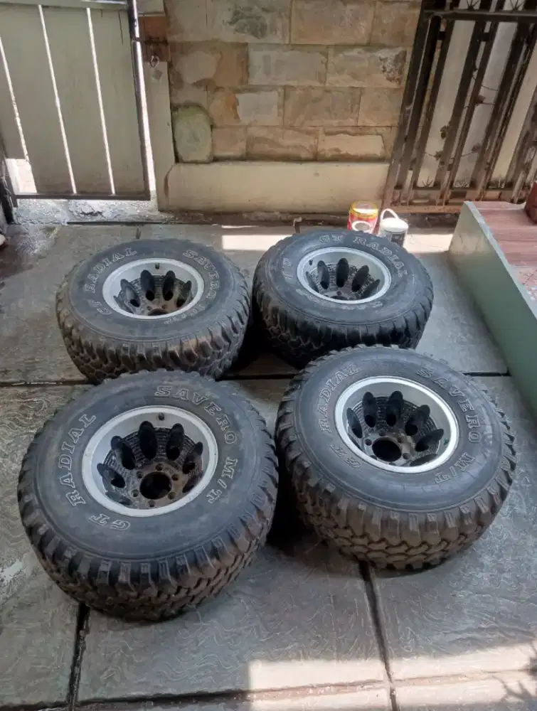 Velg Jeep Land Cruiser Hardtop + Ban 33 Hilux, fortuner, Strada triton