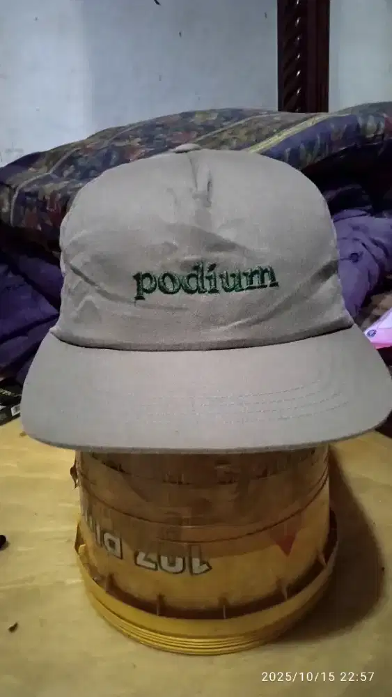 Topi classic yupoong