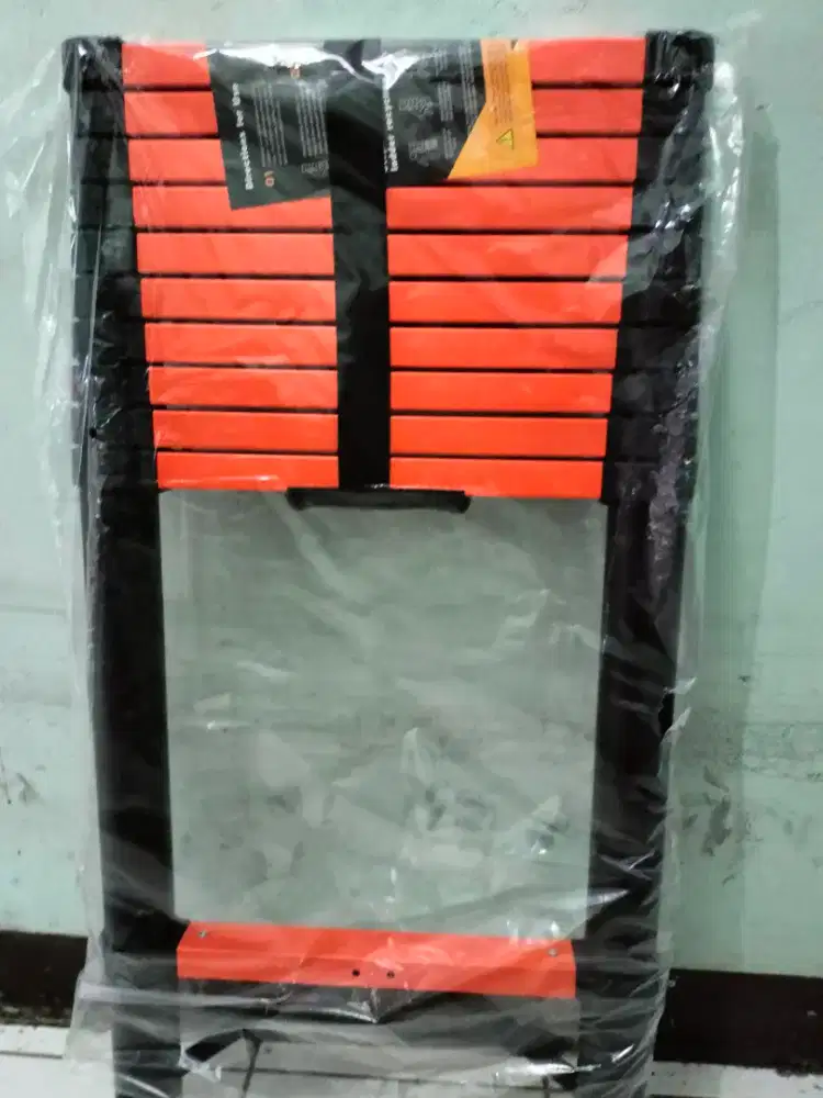 Tangga lipat aluminium teleskopik tangga lurus  4,3 m