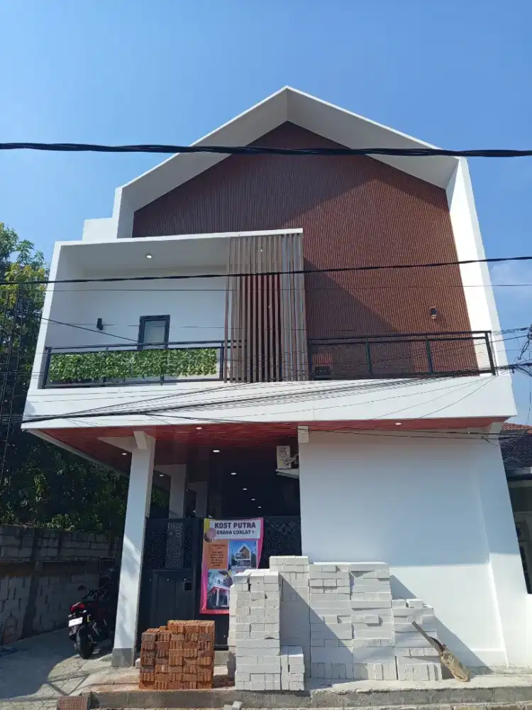 Ready Full 17 Kamar Rumah Kos Baru Full Furnish Kemlaten Karangpilang