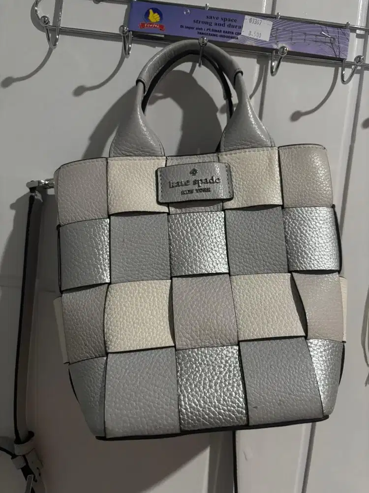 Kate spade anyam