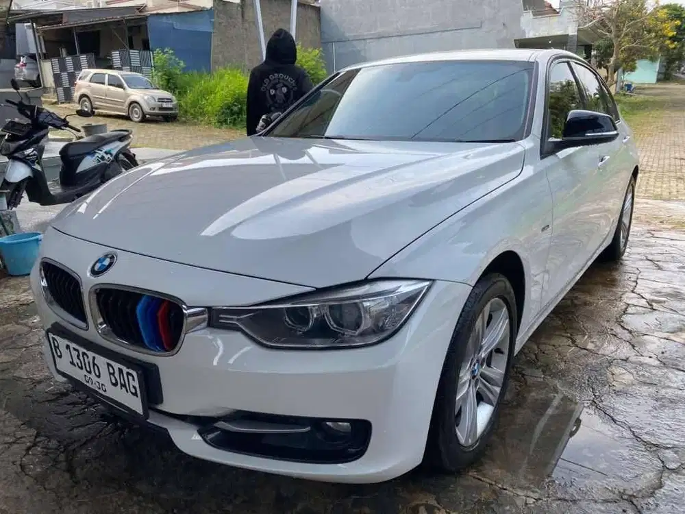 BMW 320i 2.0 Sport F20 N20 2015