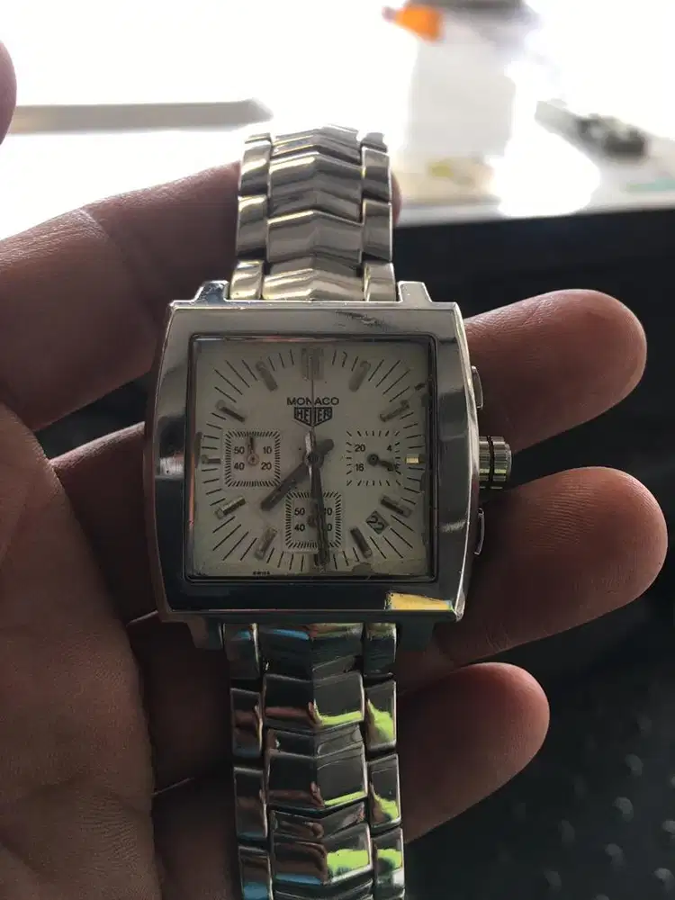 Jam tangan Tagher