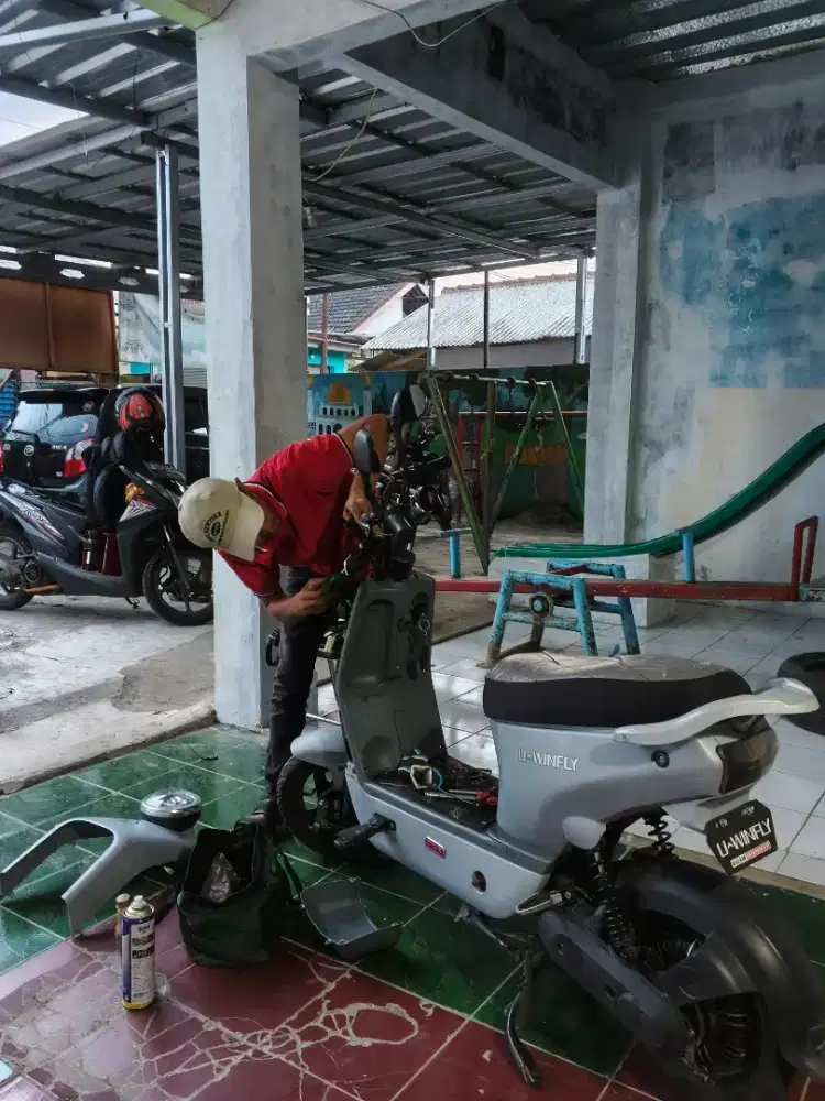 Jasa home service perbaikan sepeda listrik