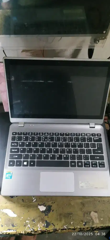 LAPTOP ACER ASPIRE V5-132P