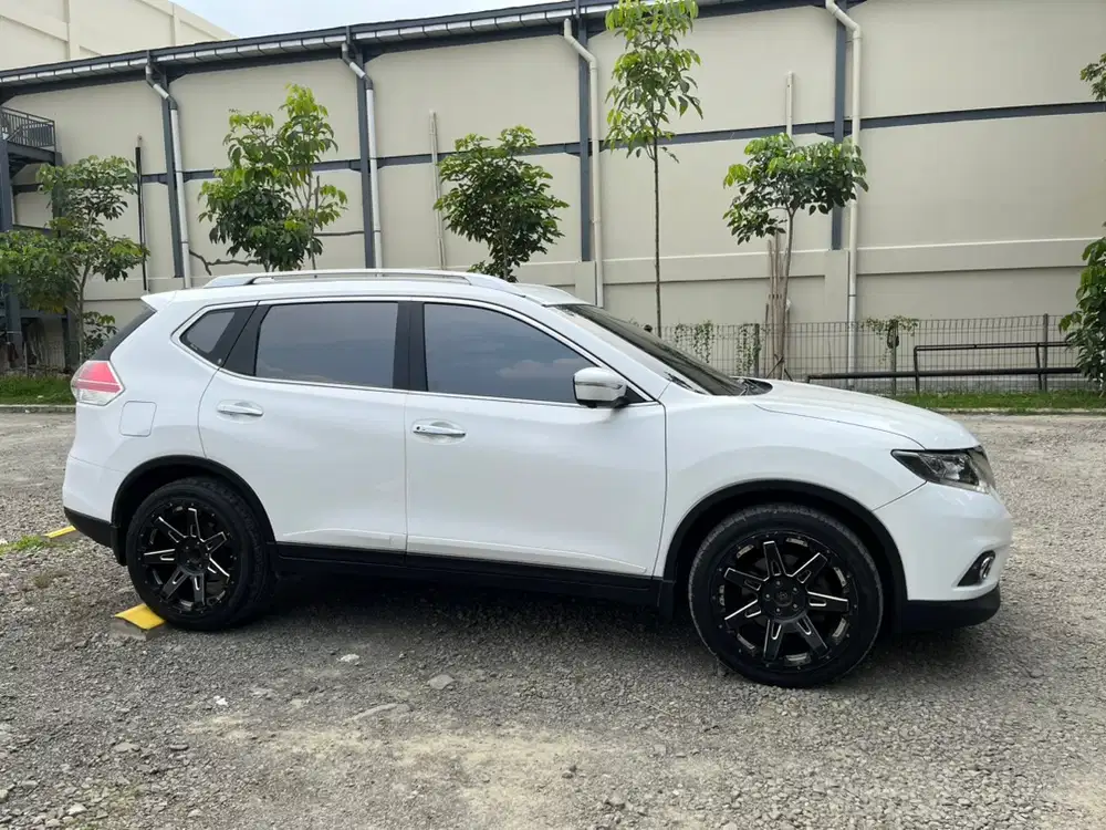 Nissan X-Trail 2015 Bensin