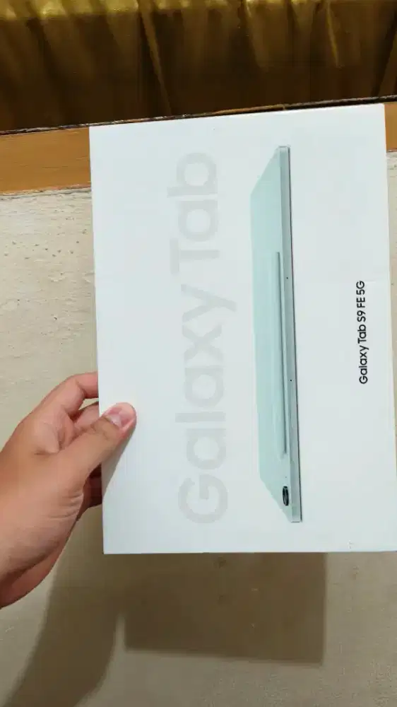 Tab samsung s9 fe 5g simcard 6/128 masih garansi tablet bukan huawei