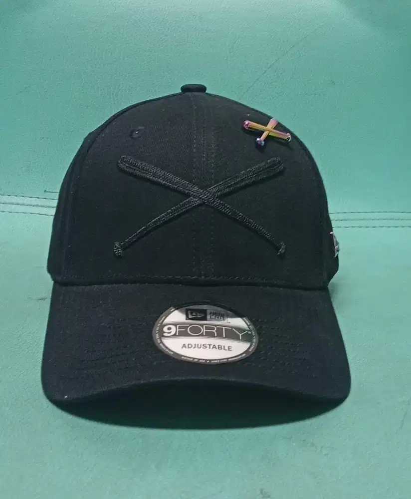 NEW ERA x JUSTFITTED BLACK ON BLACK RAINBOW PLATE