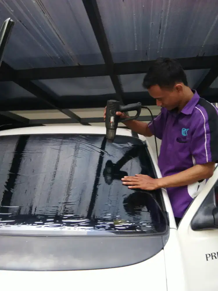 Kaca film mobil dan gedung