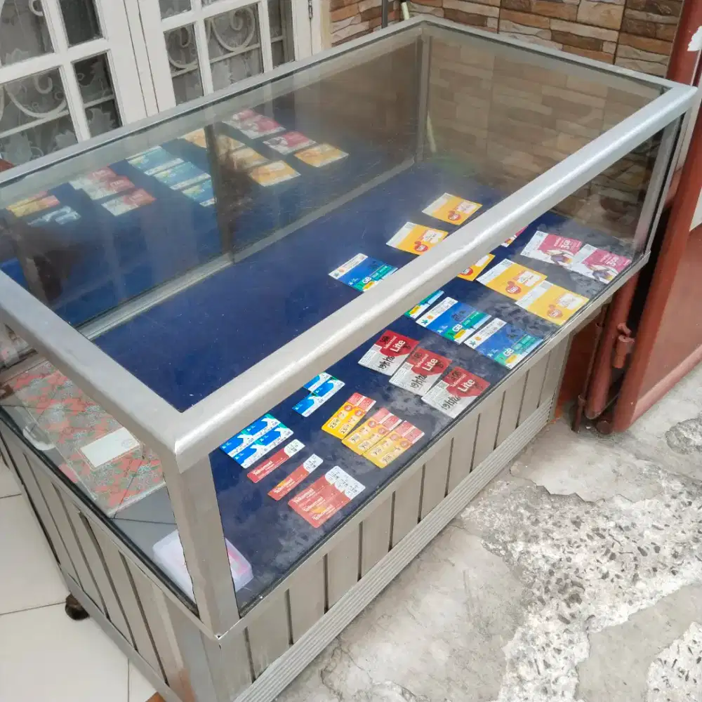Etalase bekas counter