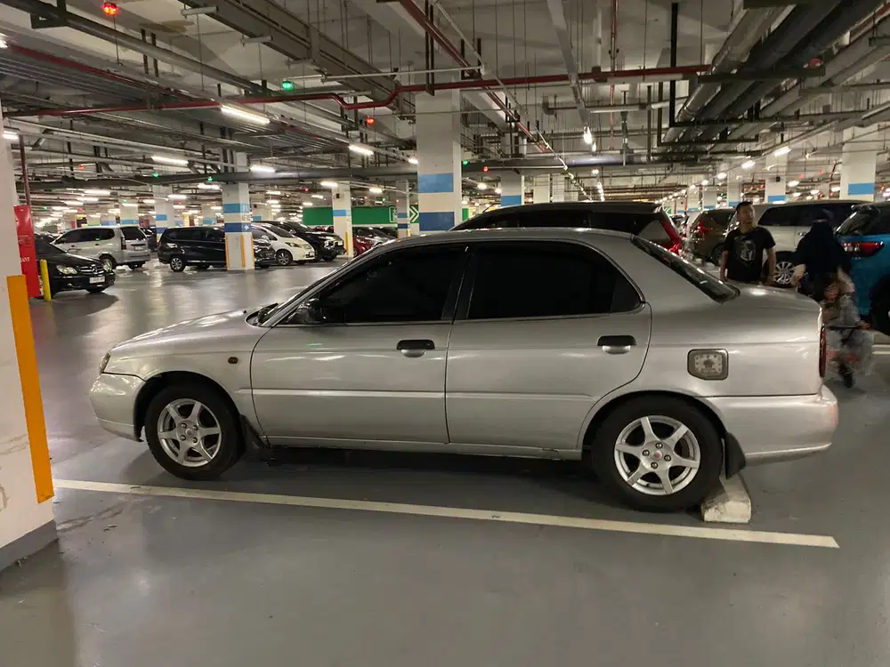 Suzuki Baleno 2000 Bensin