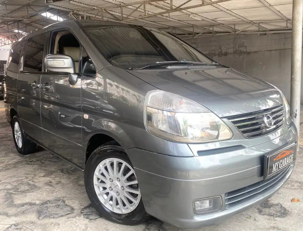 Nissan Serena HWS 2010 Abu2 inter Beige Full Ori a/n Pribadi