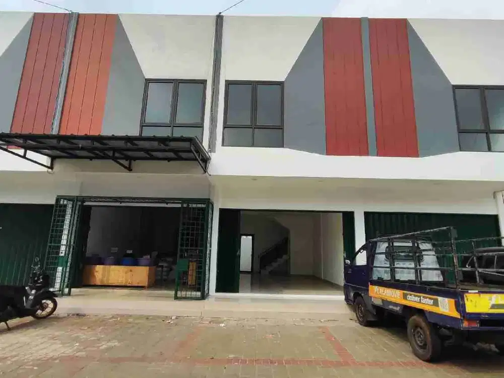 RUKO 2 LANTAI LOKASI STRATEGIS PINGGIR JALAN RAYA COCOK UNTUK USAHA