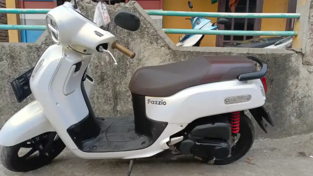 YAMAHA FAZZIO LUX