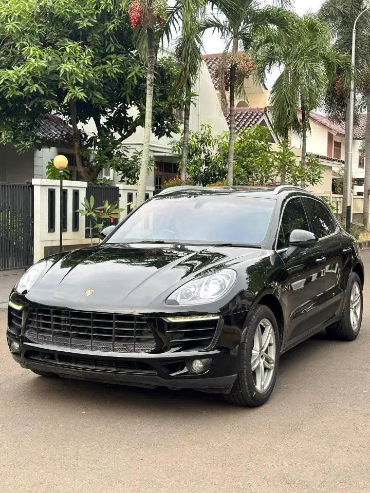 Porsche macan 2.0 PDK NIK 2014 PAKAI 2015