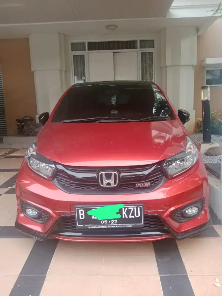 Dijual khusus pemakai, brio rs urbanite , km rendah.