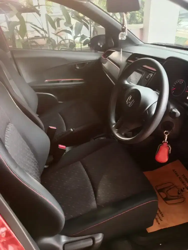 Dijual khusus pemakai, brio rs urbanite , km rendah.