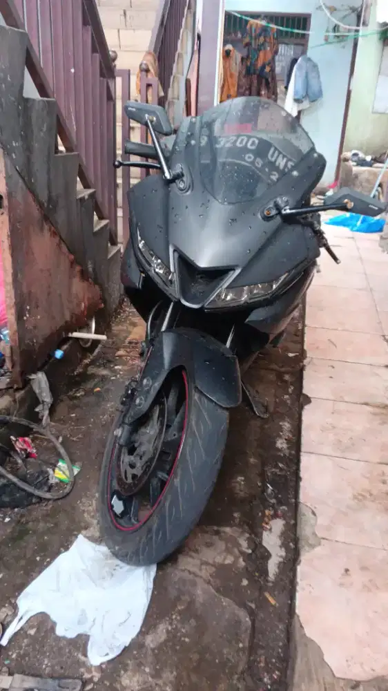 R15 v3 standar di jual