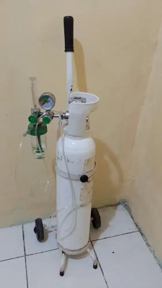 Tabung oksigen ukuran 1m3