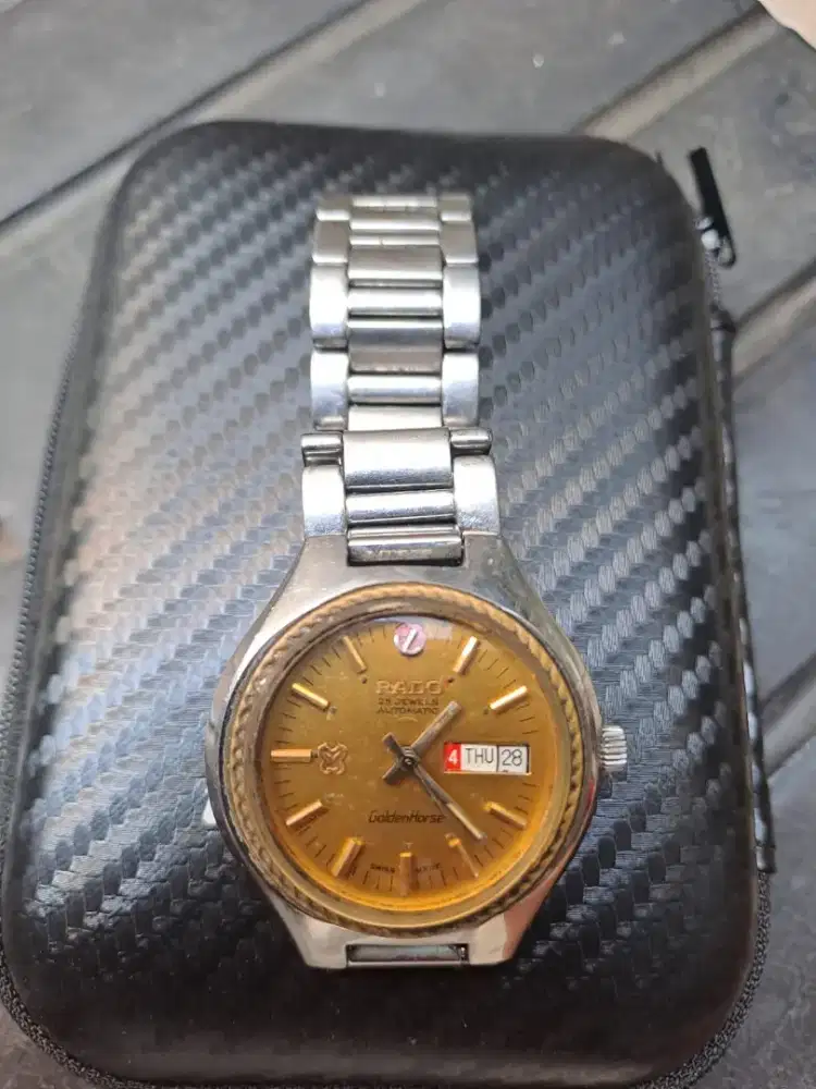 Jual koleksi jam tangan pribadi