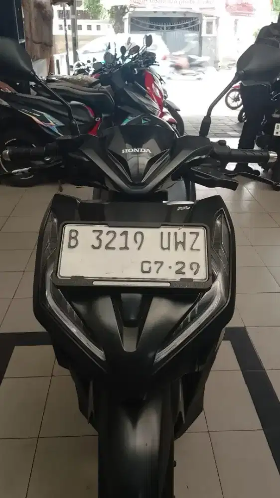 Vario 150 th 2021 mesin ok km low tgn 1