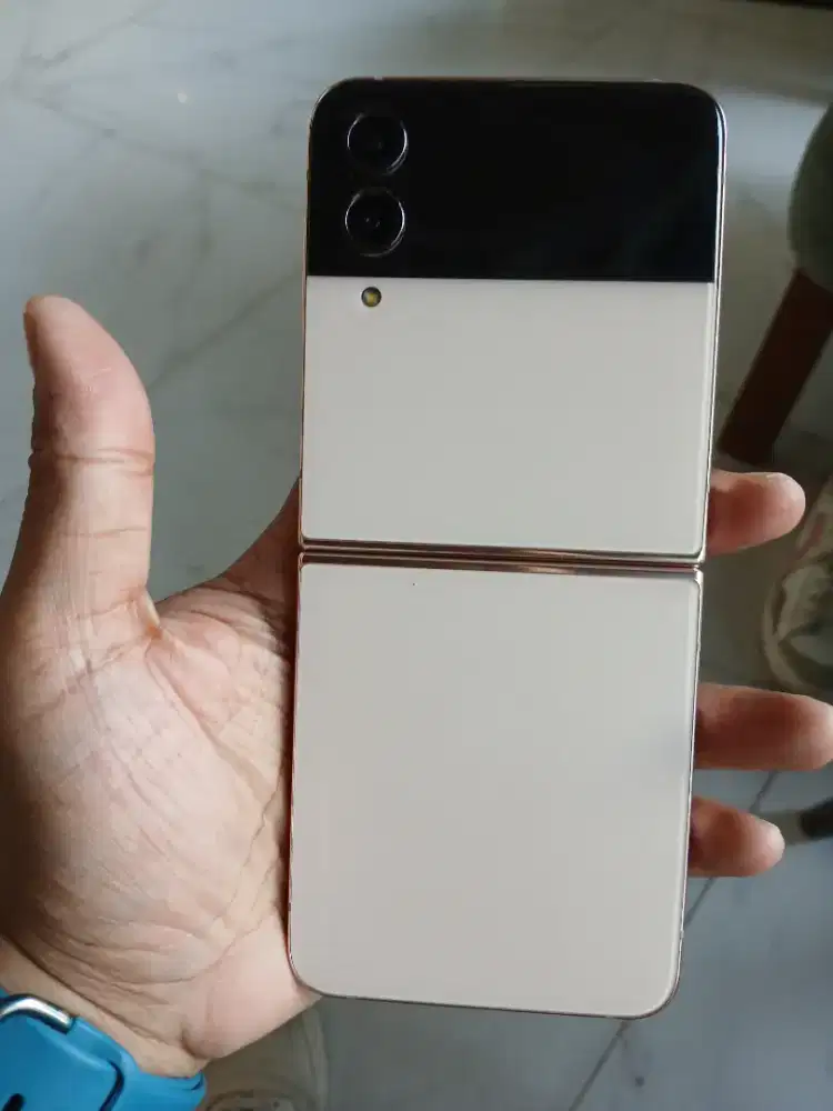Samsung ZFLIP 4